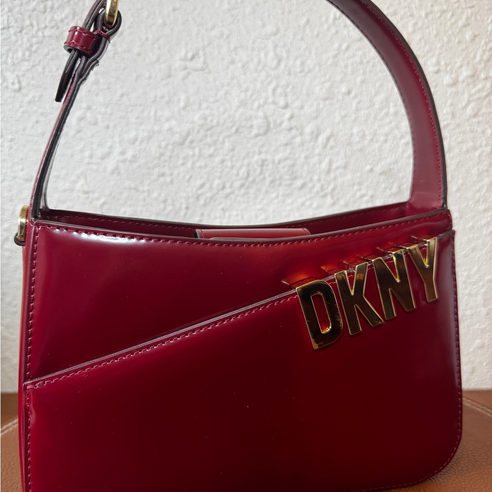 DKNY Red Scarlet Alison Demi Women's Hand Bag 👜 Purse